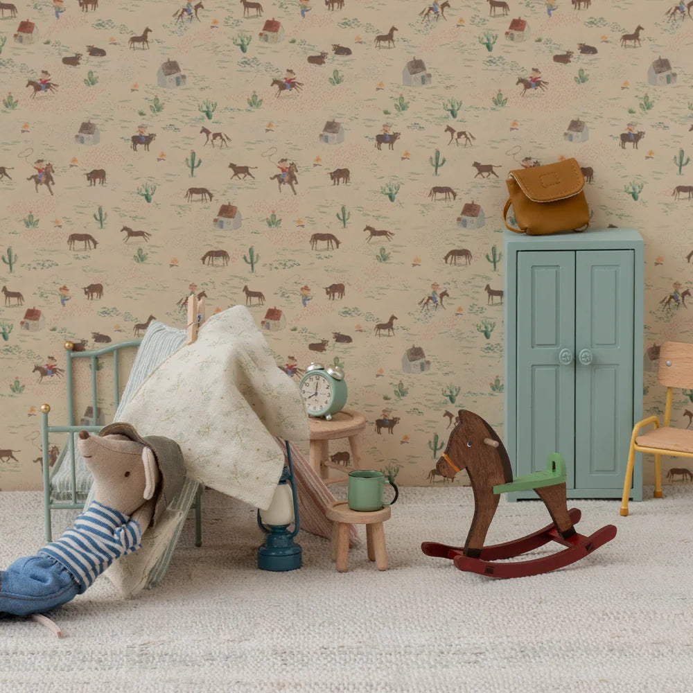 Rocking Horse, Mouse