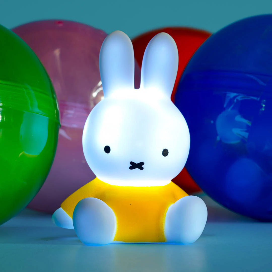 Japanese Blind Capsule- Miffy Miniature Light