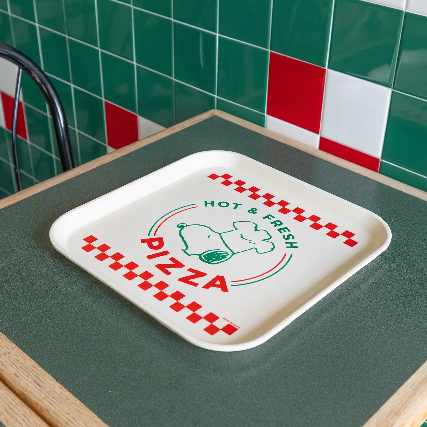 Retro Snoopy Pizza Tray