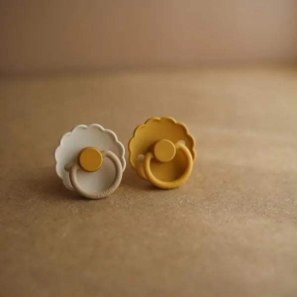 Frigg Daisy Pacifier- Honey Gold