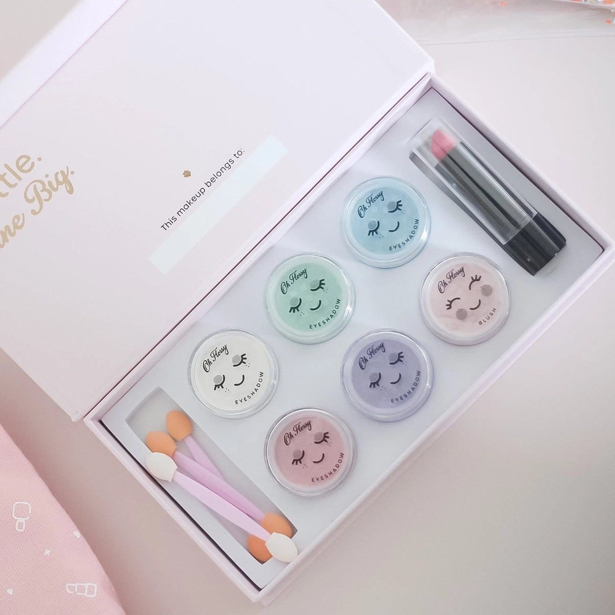 Oh Flossy Deluxe Makeup Set