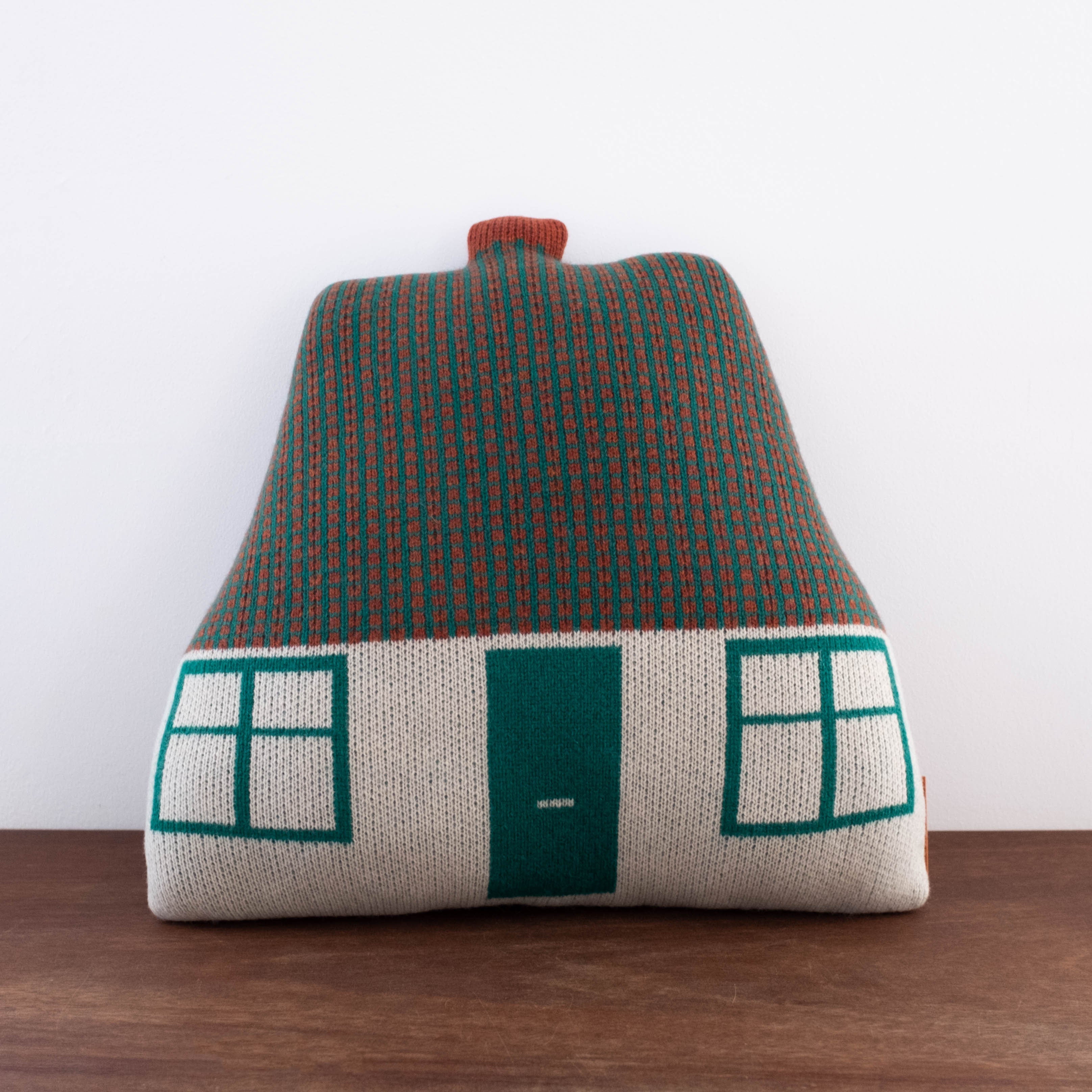 NEW Cottage House Cushion Pillow