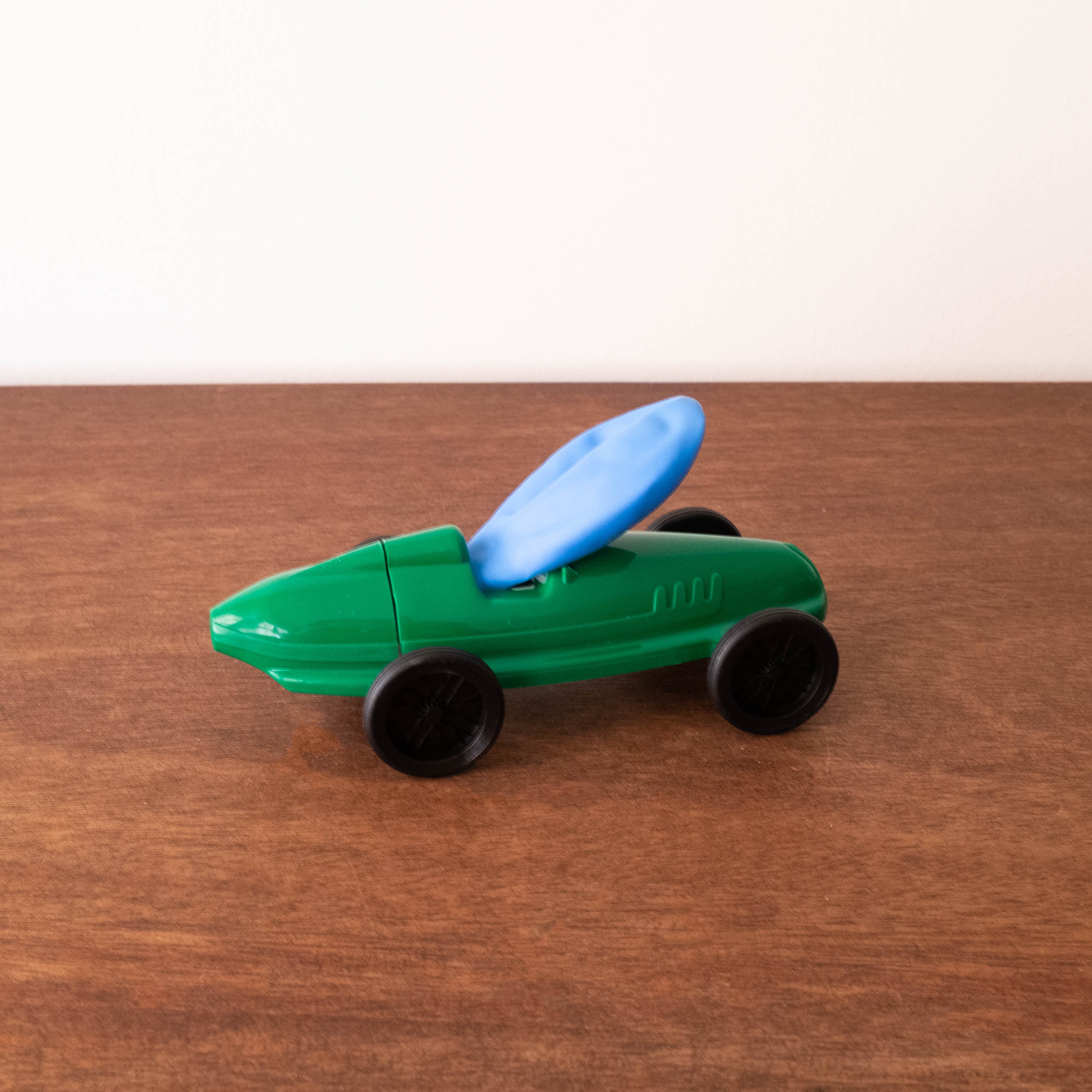 NEW Balloon Cars- Assorted Colors