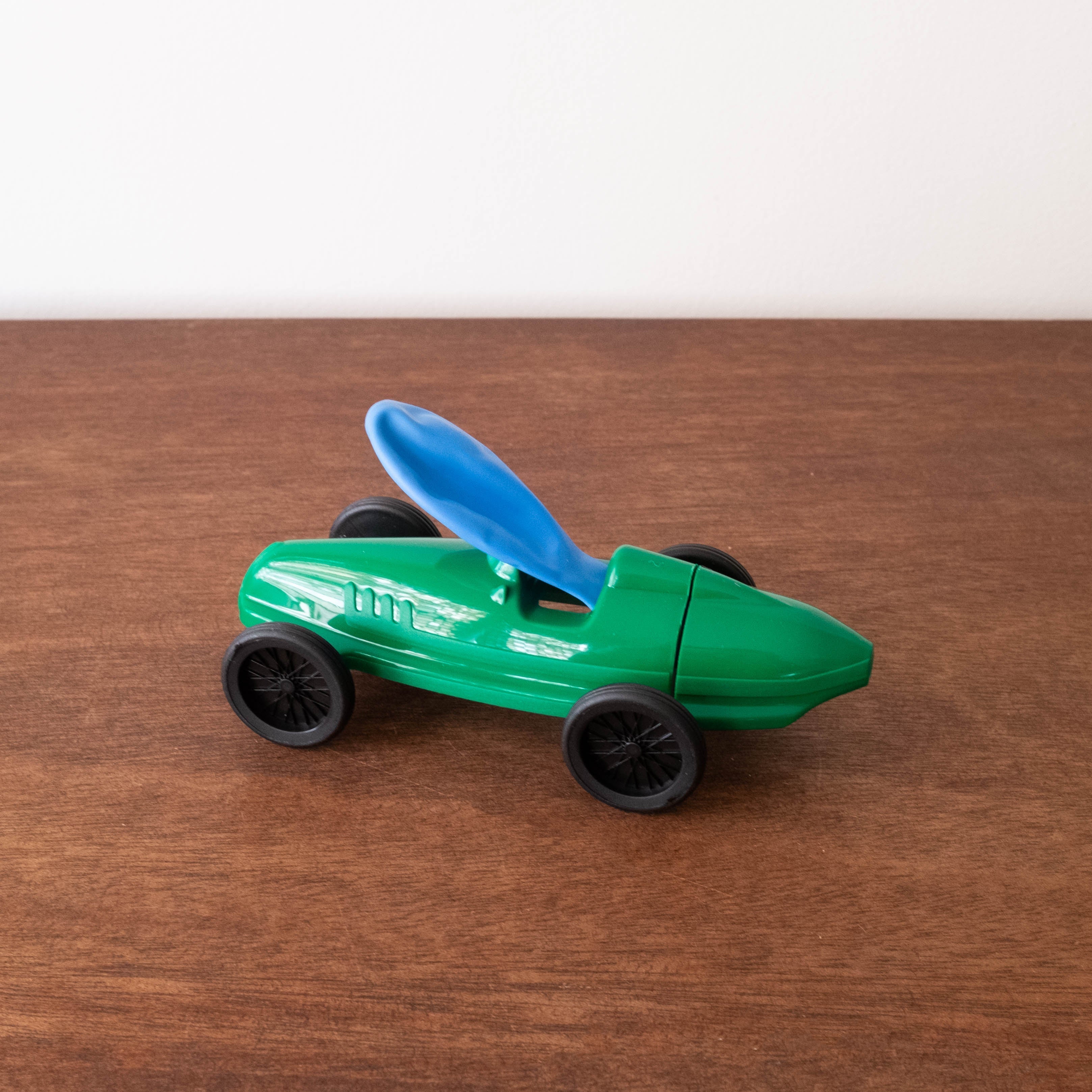 NEW Balloon Cars- Assorted Colors