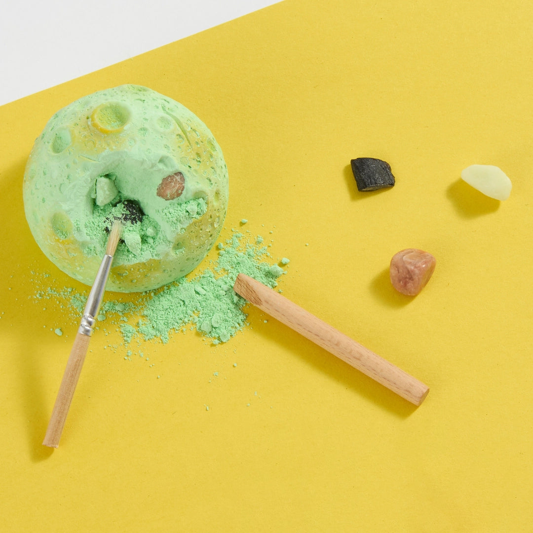 Outer Space Dig Kit