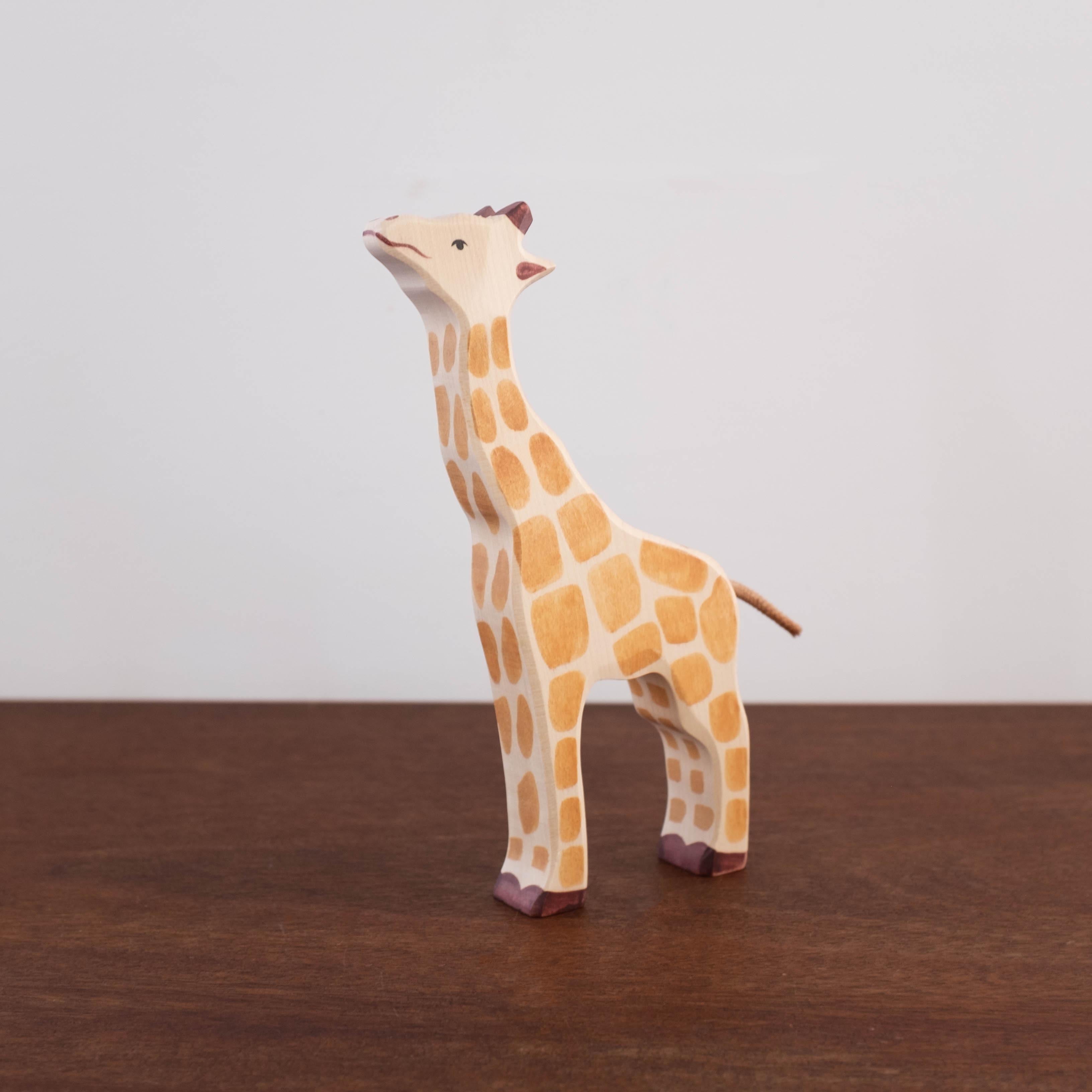 Holztiger Giraffe- Head Raised