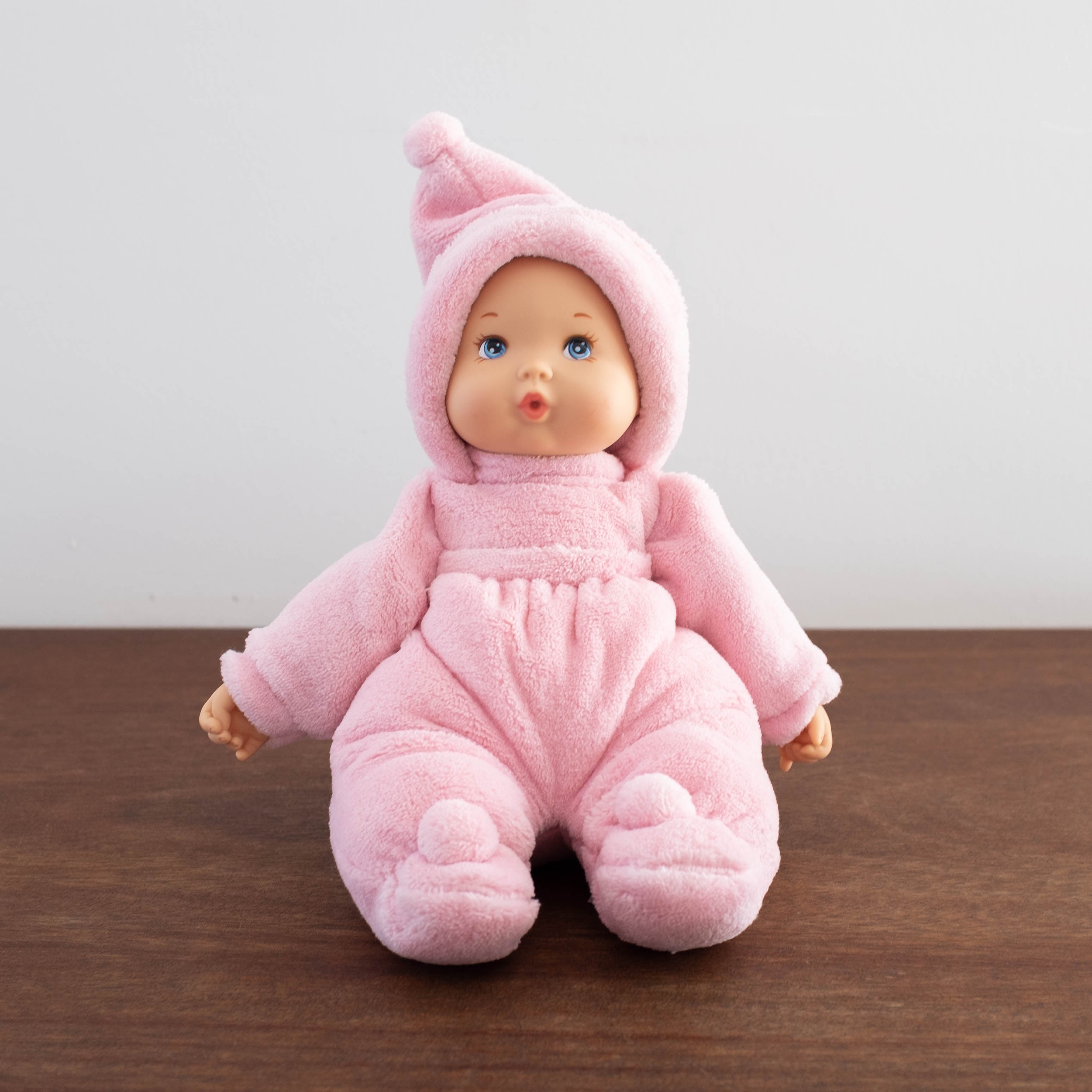 Classic Dolls: Powder Pink Light