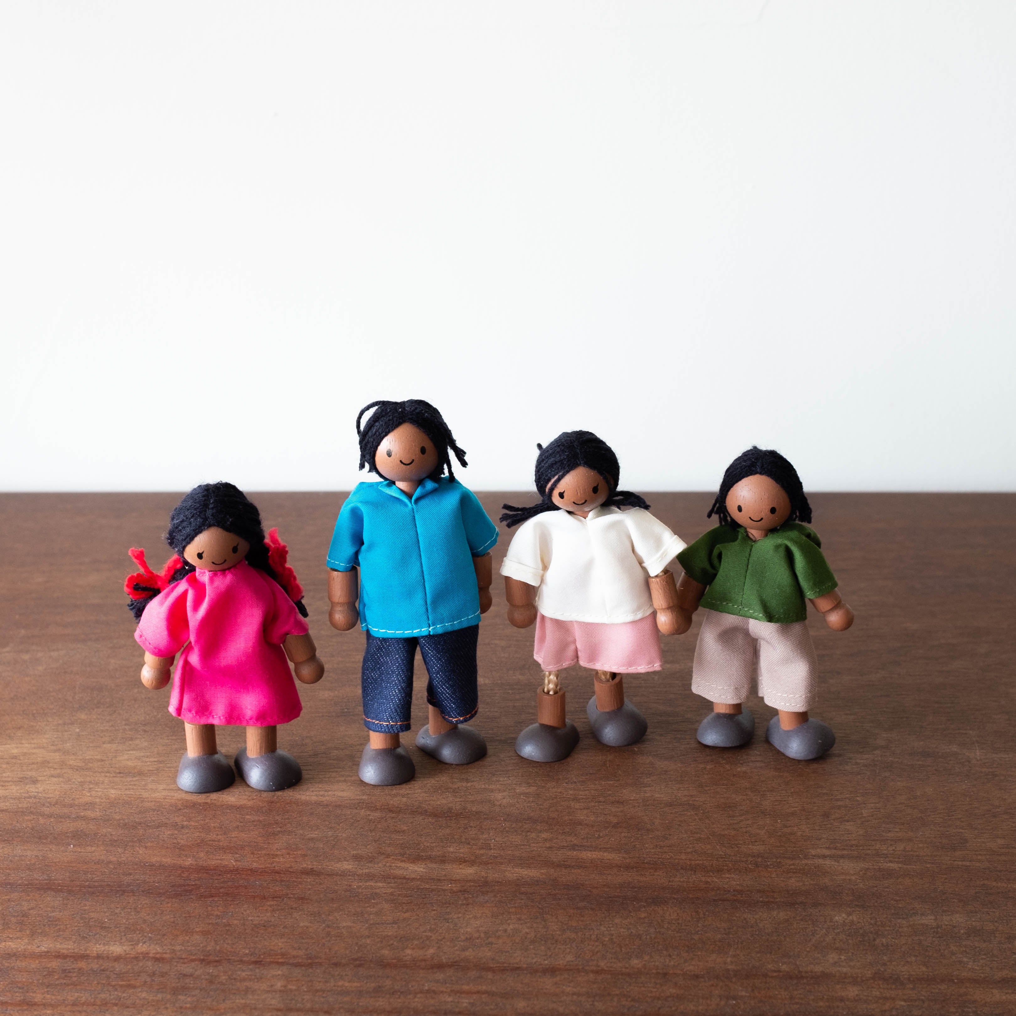 Wooden Doll Family Set- Hispanic