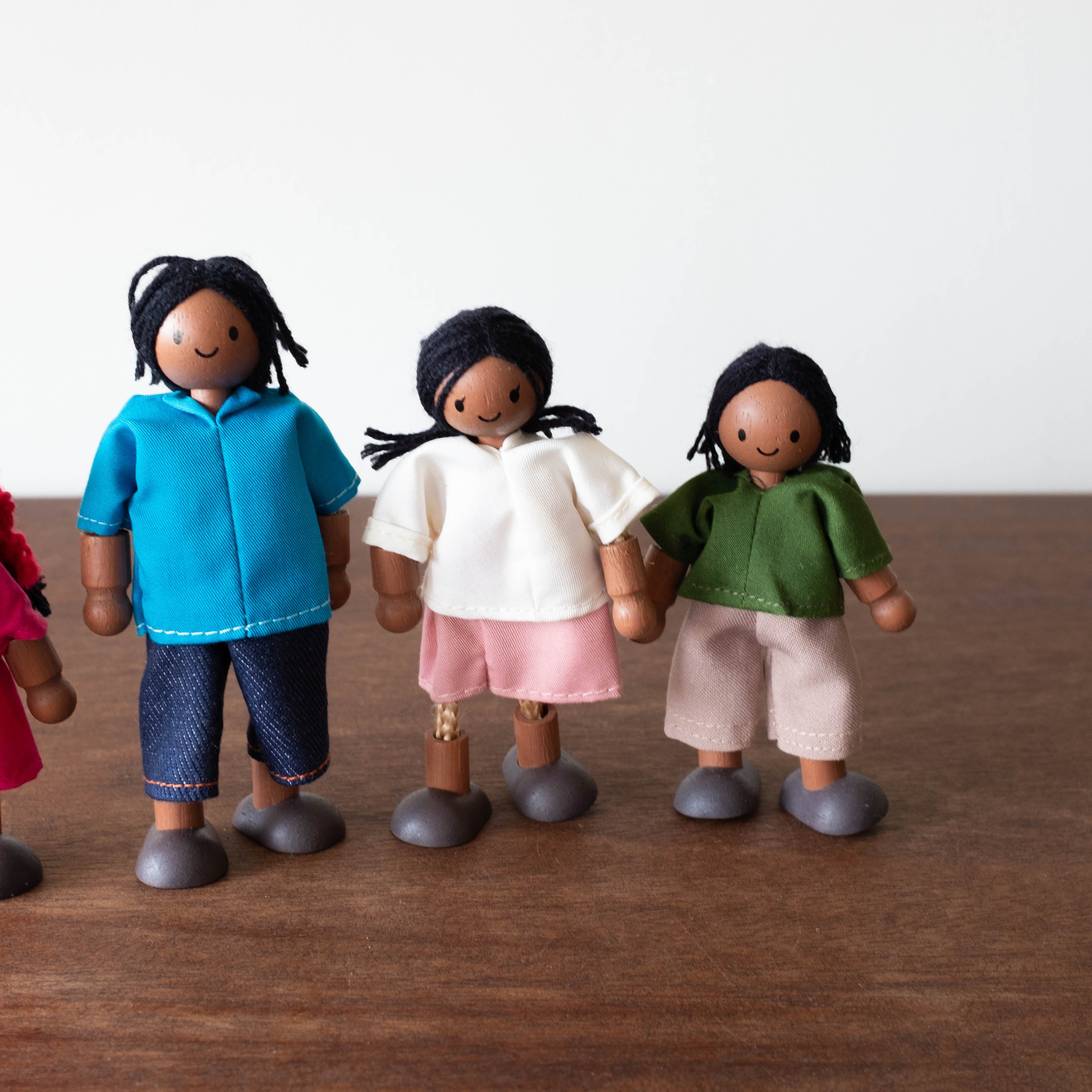 Wooden Doll Family Set- Hispanic