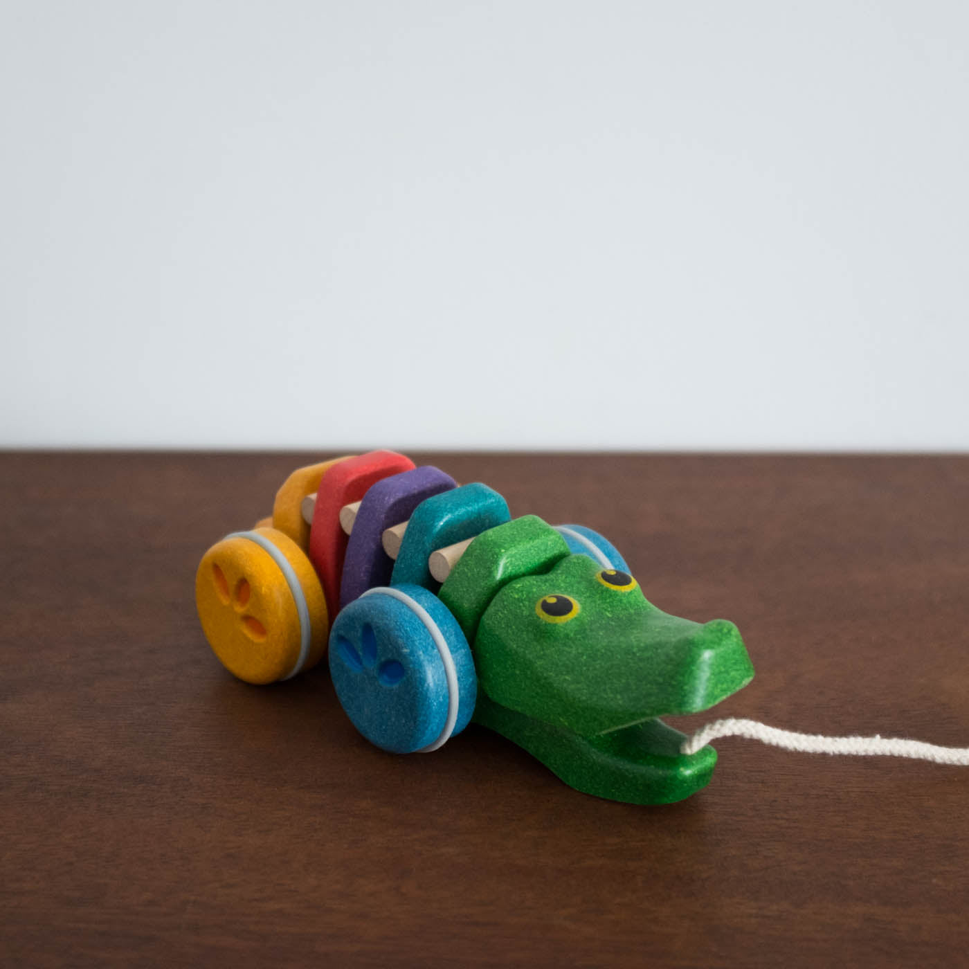 Wooden Dancing Rainbow Alligator Pull Toy